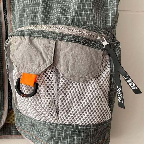 NICCE Challenger Utility Vest - Picture 3 of 7